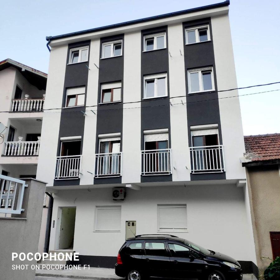 Apartman Square Μόσταρ Εξωτερικό φωτογραφία