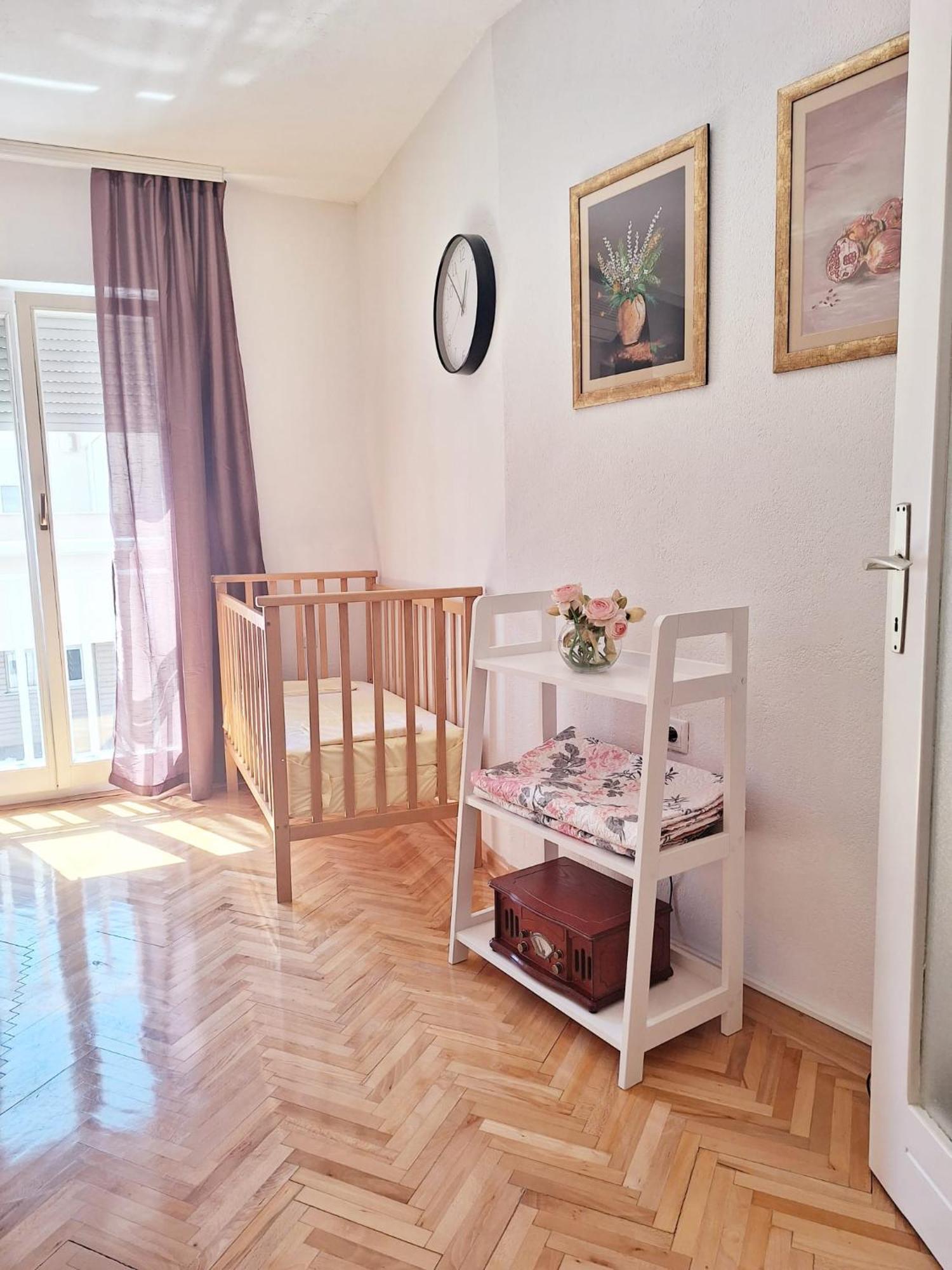 Apartman Square Μόσταρ Εξωτερικό φωτογραφία